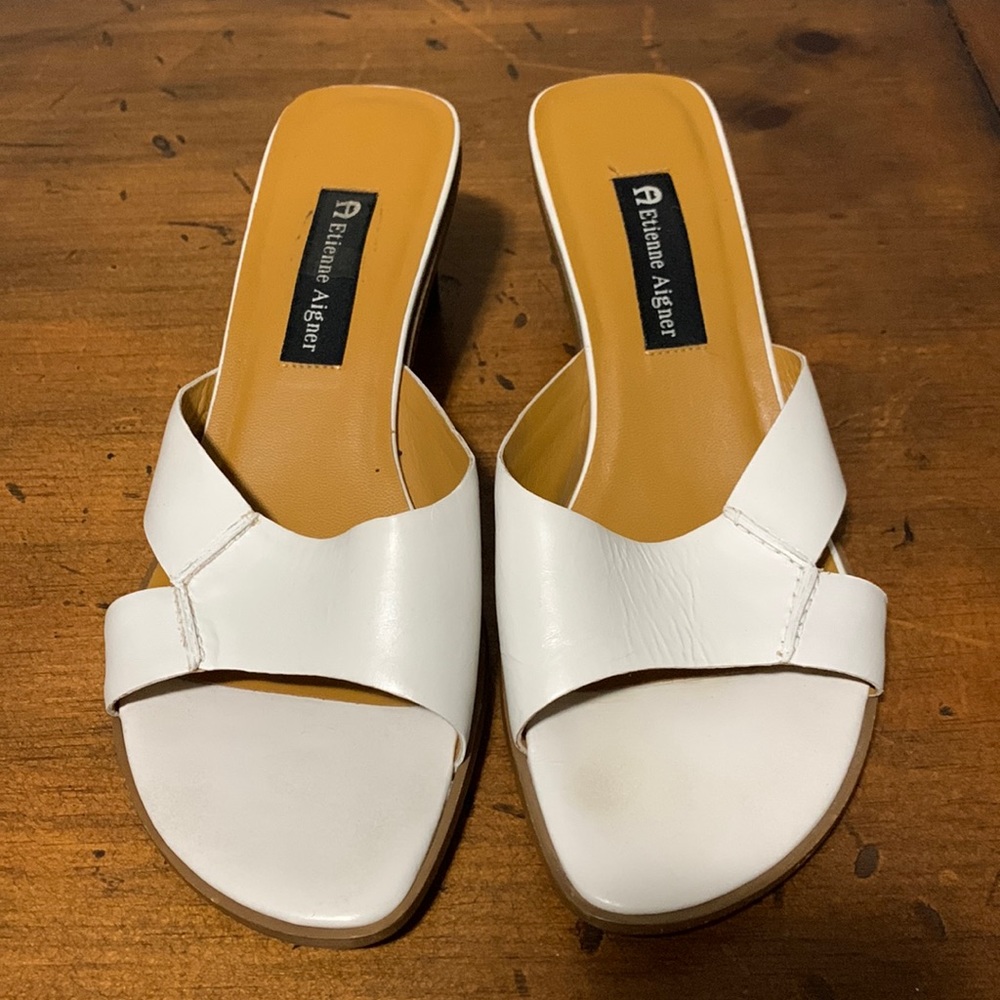 White vintage leather Etienne Aigner open-toed heel